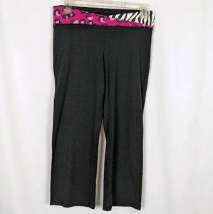 PINK Victoria Secret Black Cropped Leggings Animal Print Crossover Band Sz Small